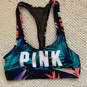NWOT PINK sports bra Women’s size S